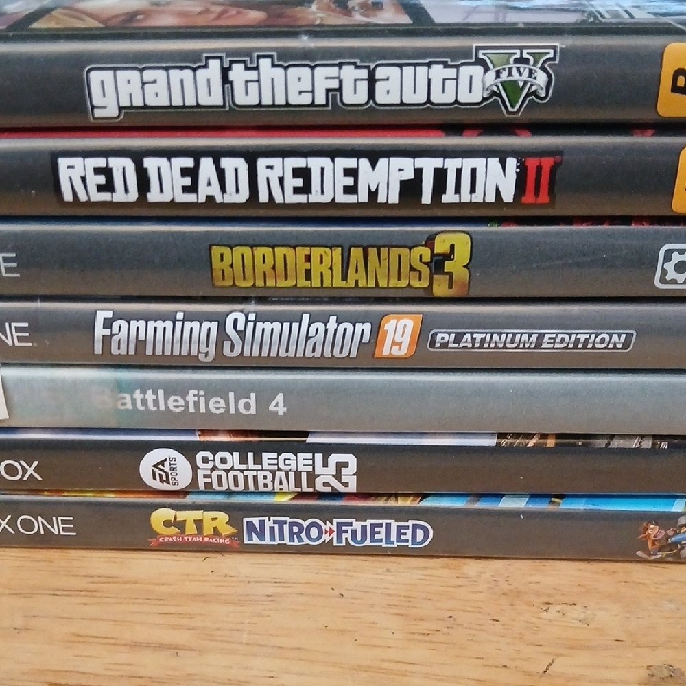 One Video Game Collection - Picture 2 of 9